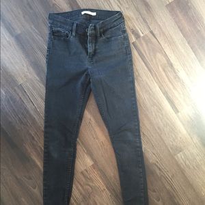 Levi’s 710 supper skinny black